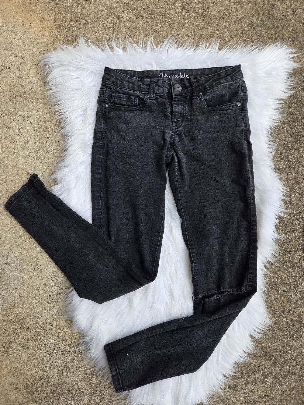 Aeropostale Lola - Women's Black Skinny Jeans/Jeggings - Size 4